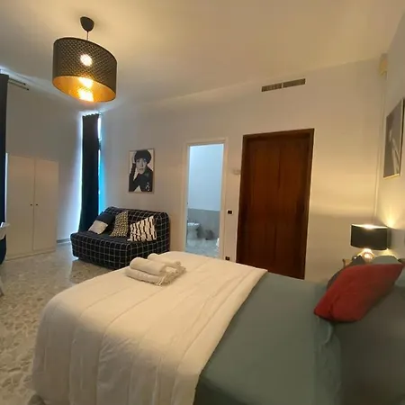 Cado Dalle Nubi 3 O 4 Posti Letto Con Bagno Privato E Doccia Idromassaggio Pensjonat *