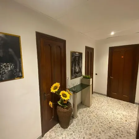 Cado Dalle Nubi 3 O 4 Posti Letto Con Bagno Privato E Doccia Idromassaggio Pensjonat *